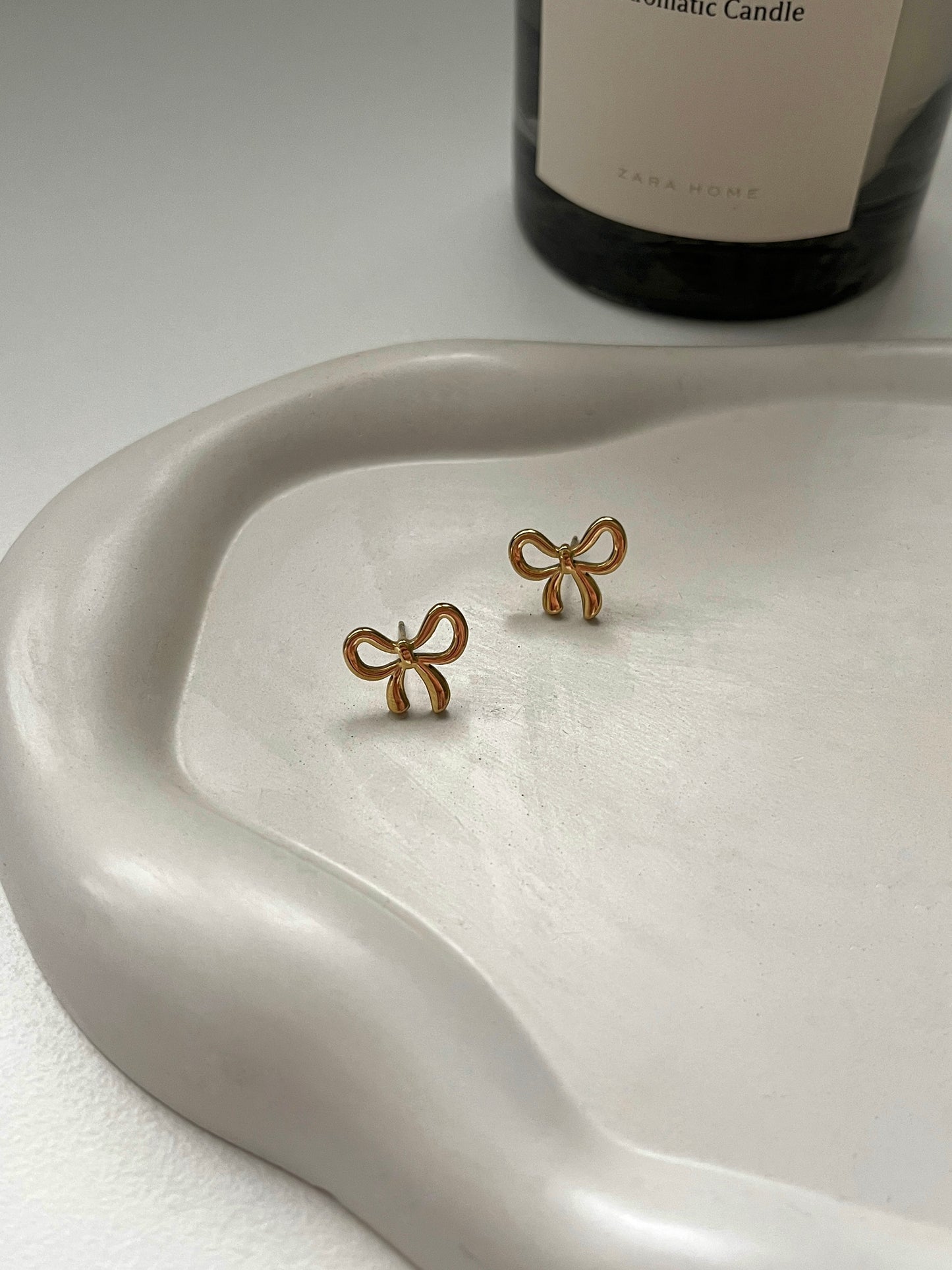 Small bow earrings