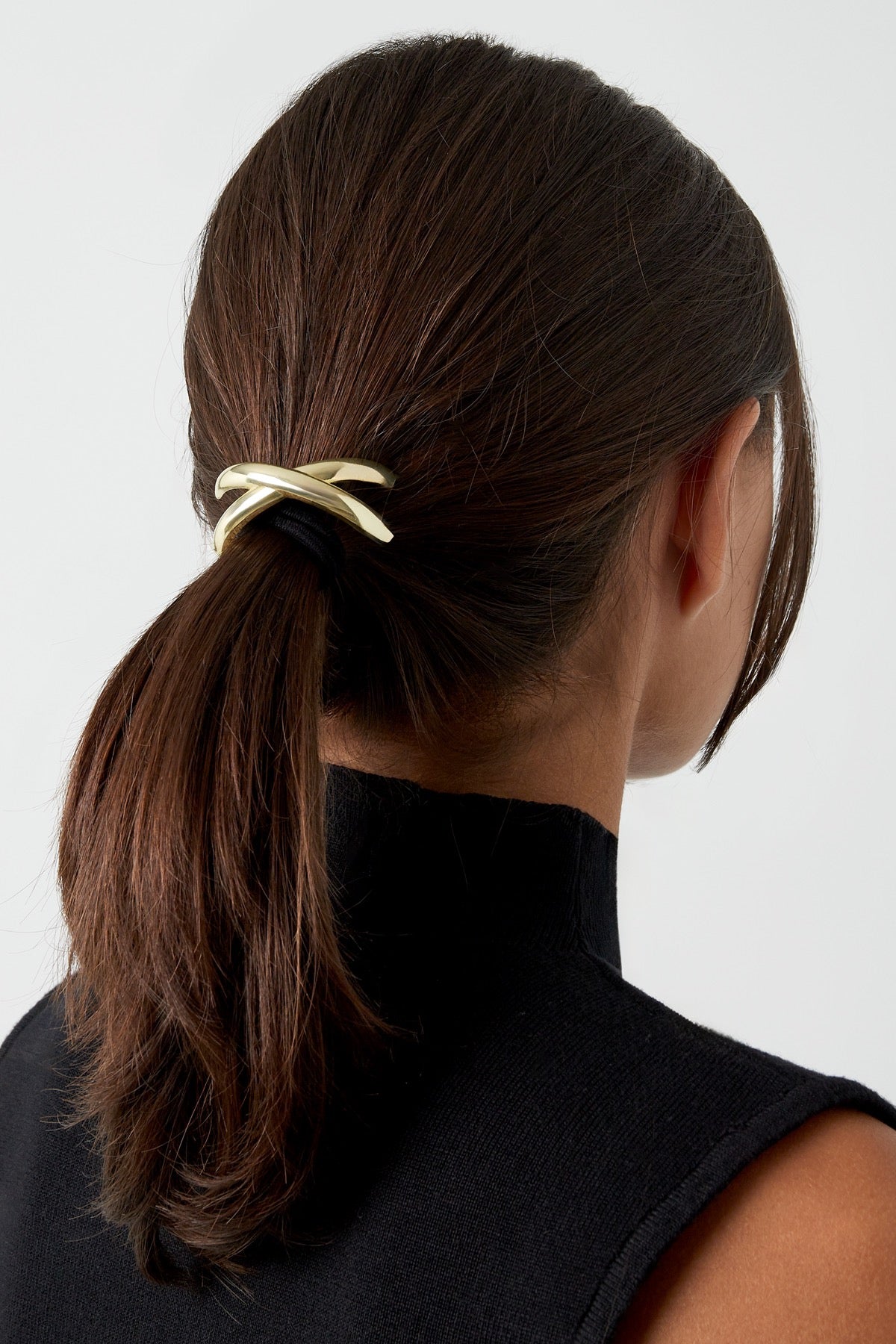Cross hair tie