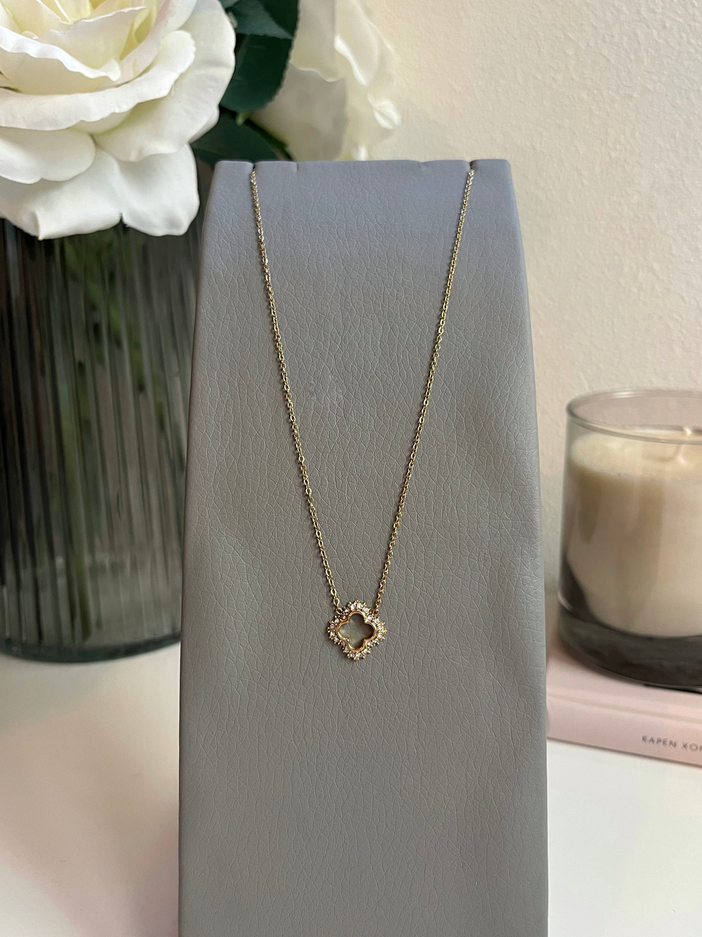 Clover Cz necklace