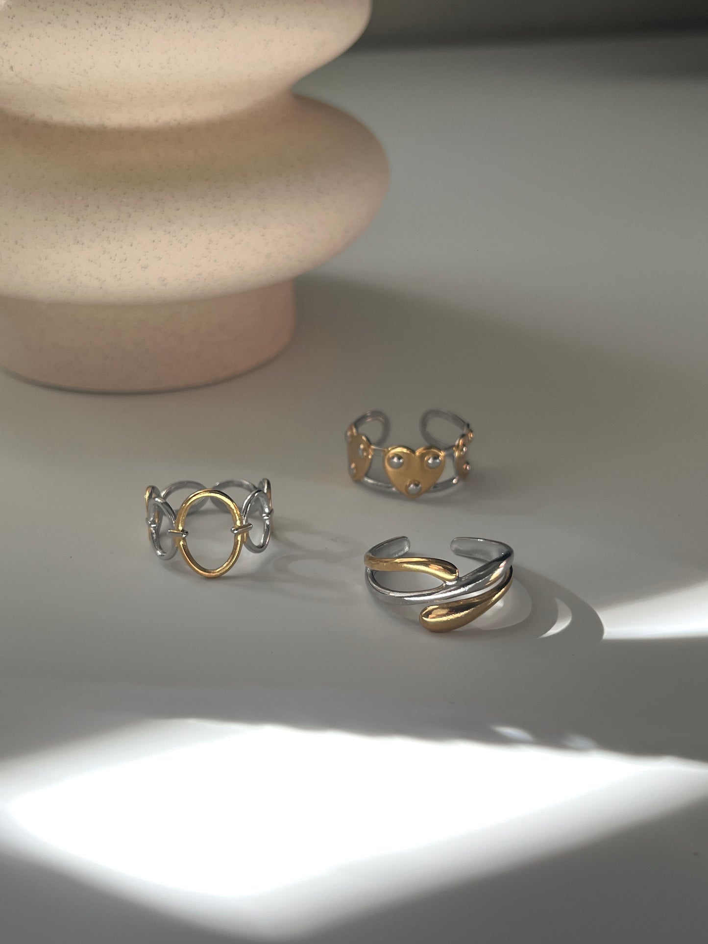 Rhea ring