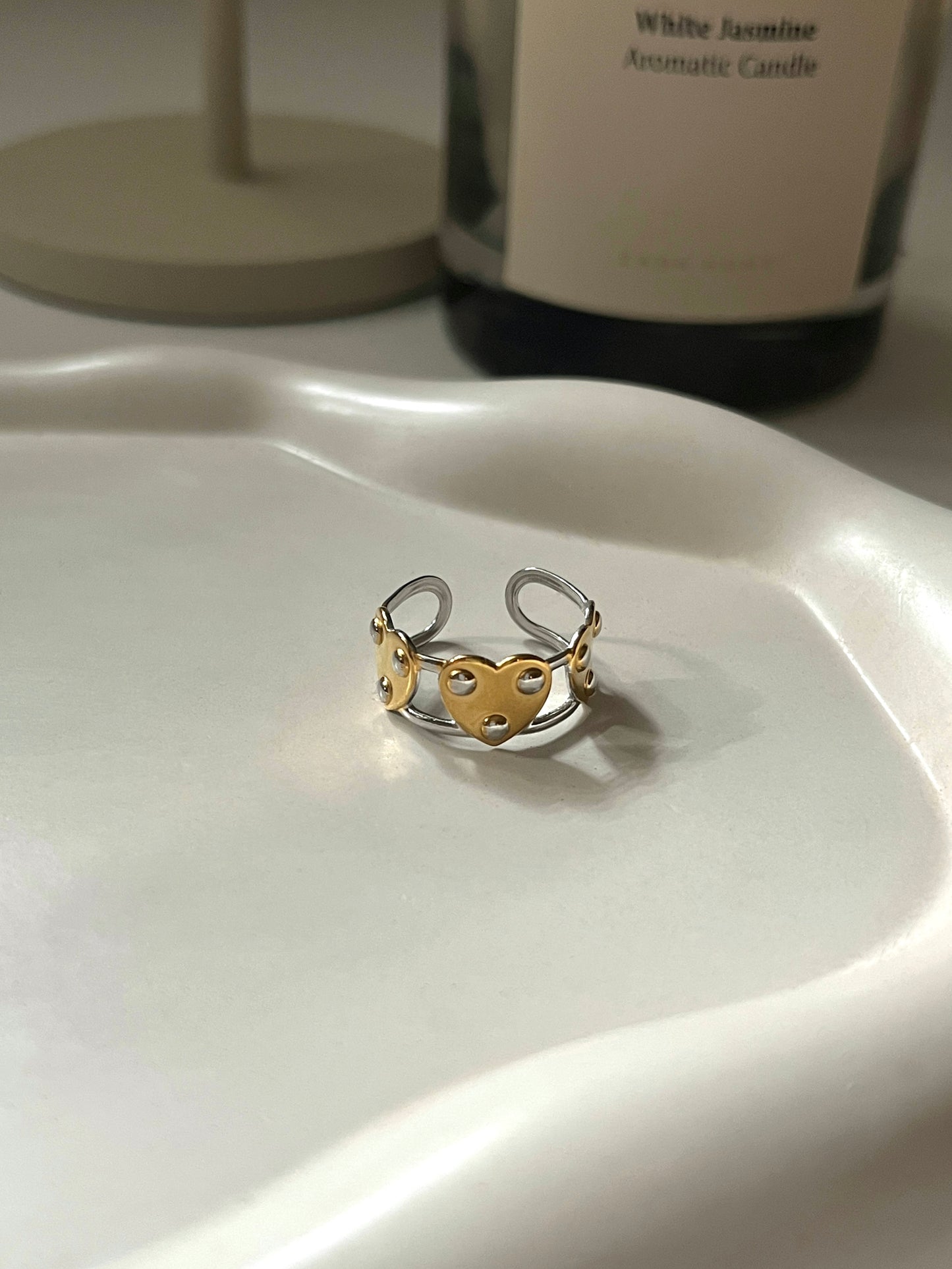Eze ring
