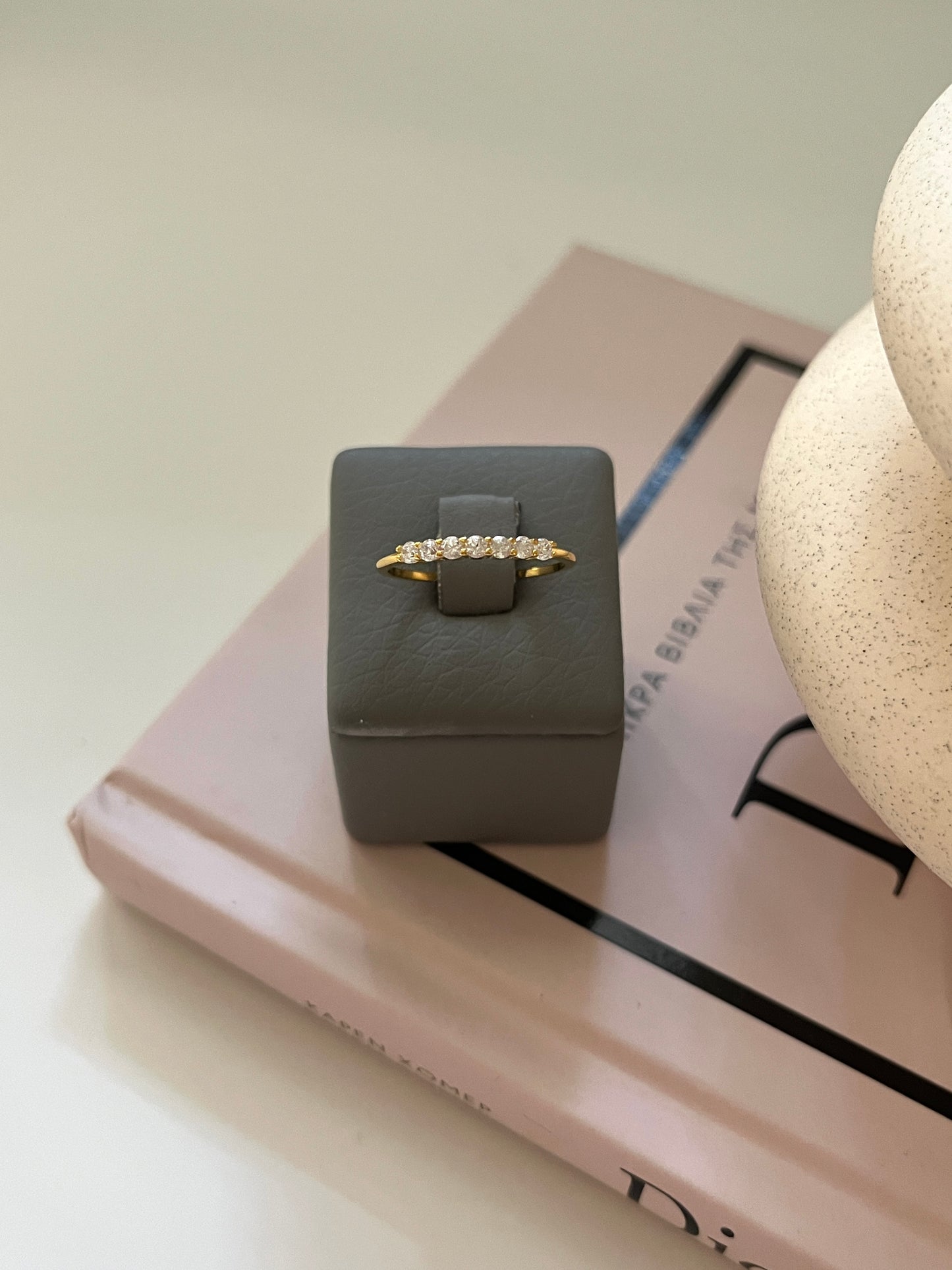 Maya ring