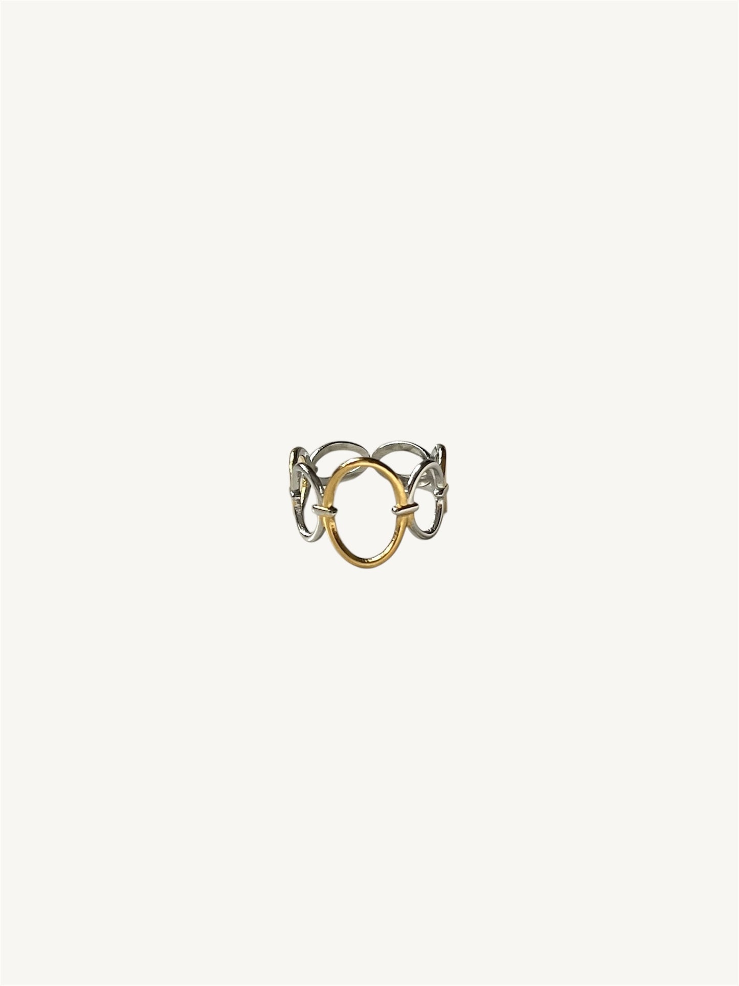 Livia ring
