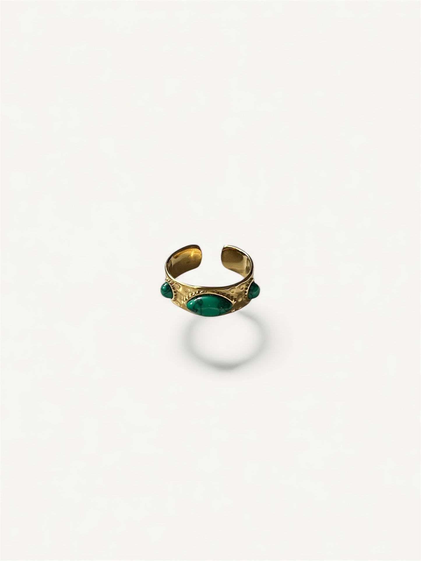 Azura ring