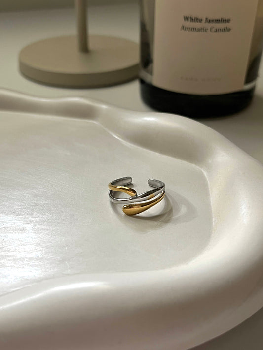 Rhea ring