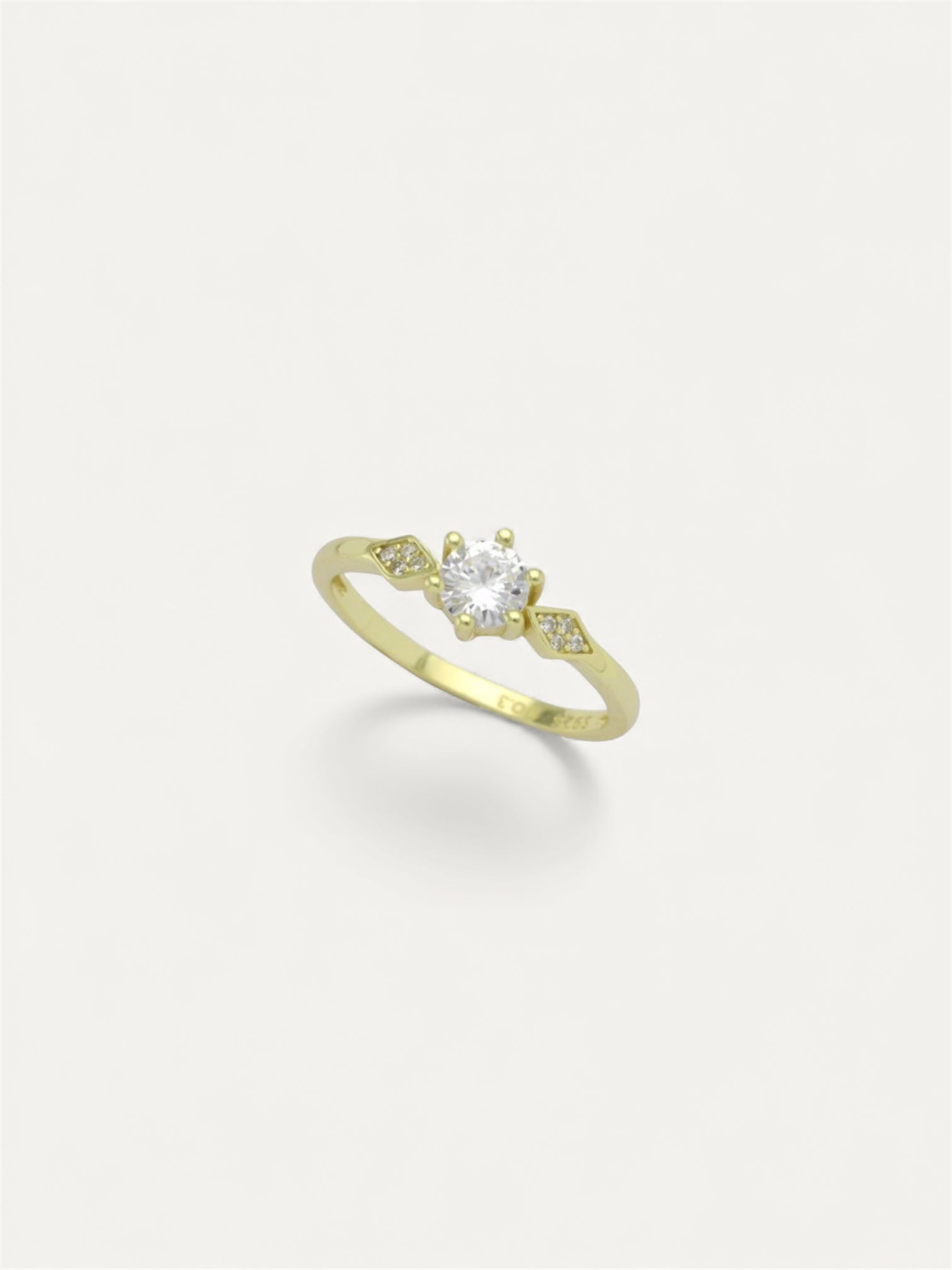 Gold plated silver 925 ring with central zircon stone
