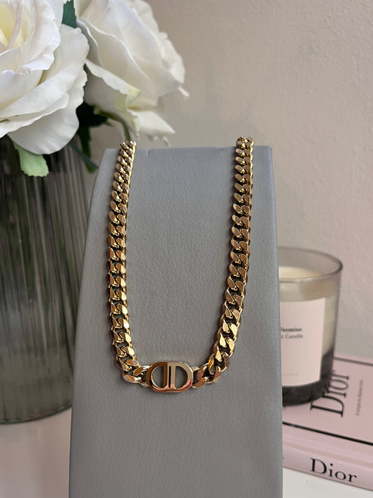 CD large chain necklace