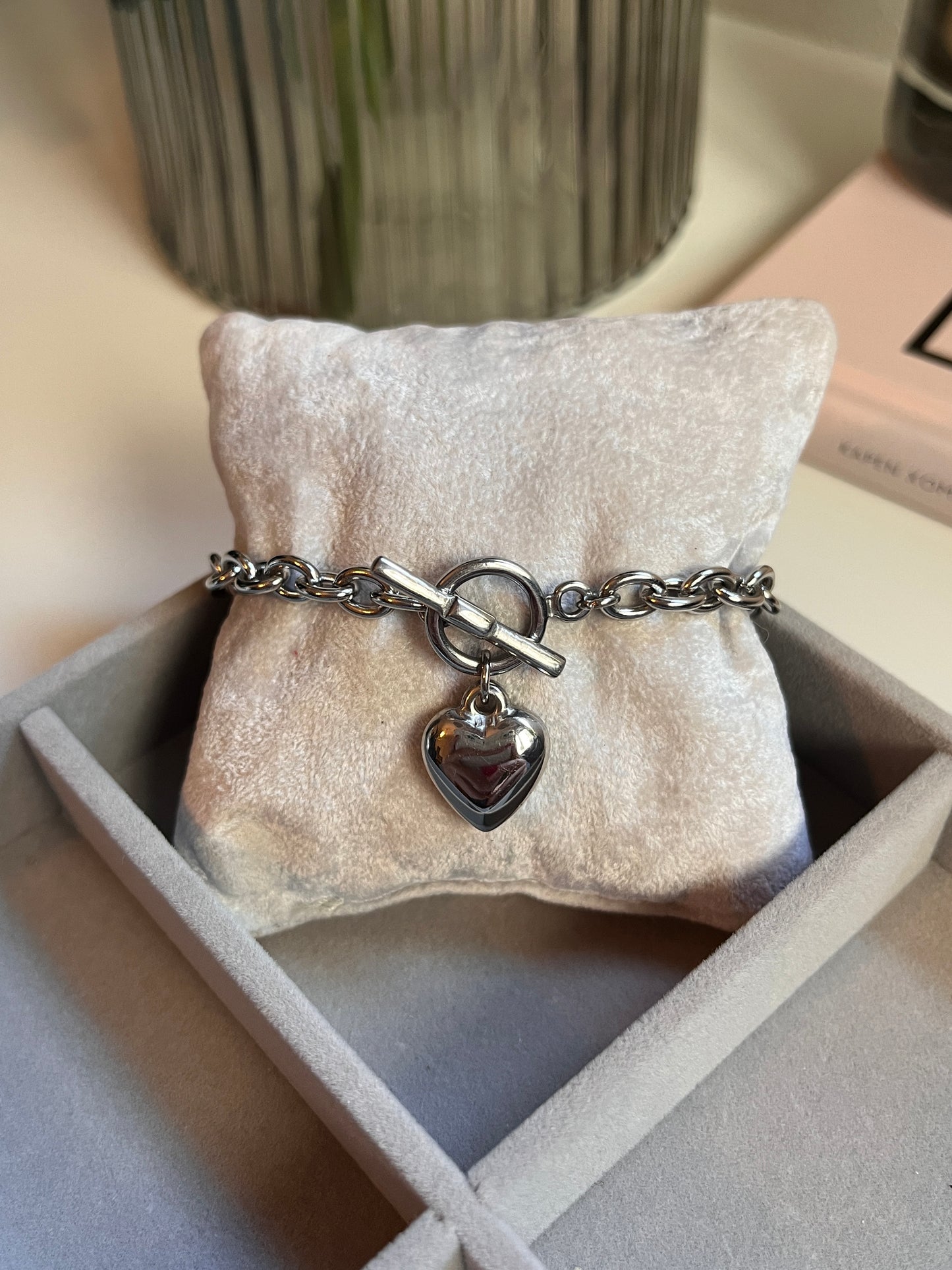 Heart toggle bracelet silver